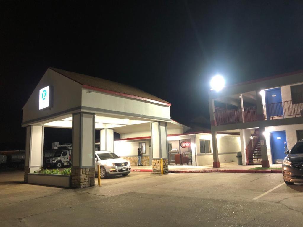 Executive Inn&Suites Beaumont Extérieur photo